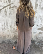 Conjunto de 2 Piezas con Mono Largo de Pierna Ancha para Mujer con Camisa de Botones y Lazo Frontal®