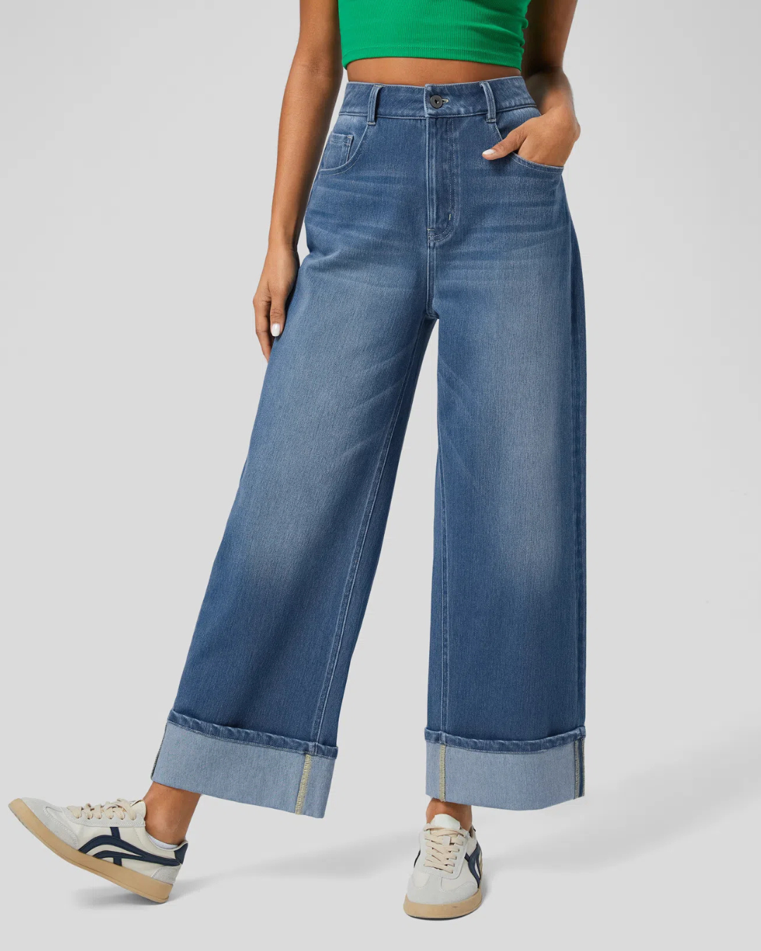 Pantalón con Cintura Alta y Botas Anchas®