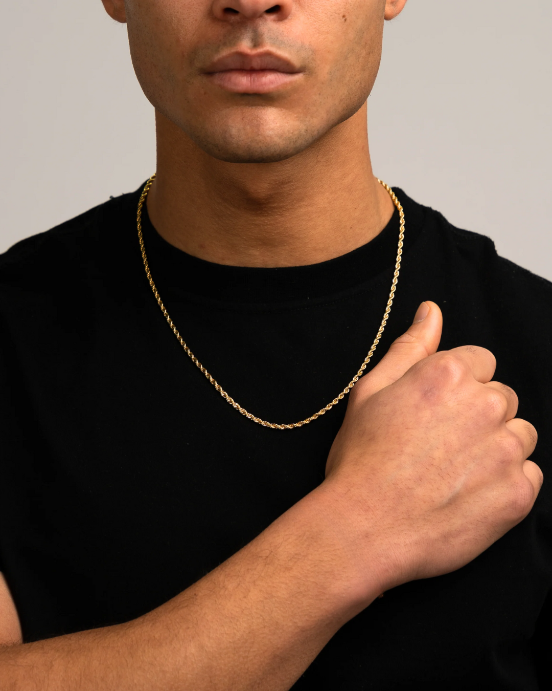 Collar dorado de 3 mm en acero inoxidable
