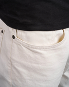 Pantalón de Corte Recto con Tejido Elástico para un Ajuste Cómodo y Elegante