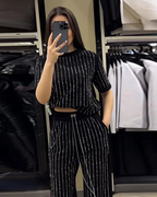 Conjunto casual de dos piezas con pantalones y camisa de manga corta para mujer