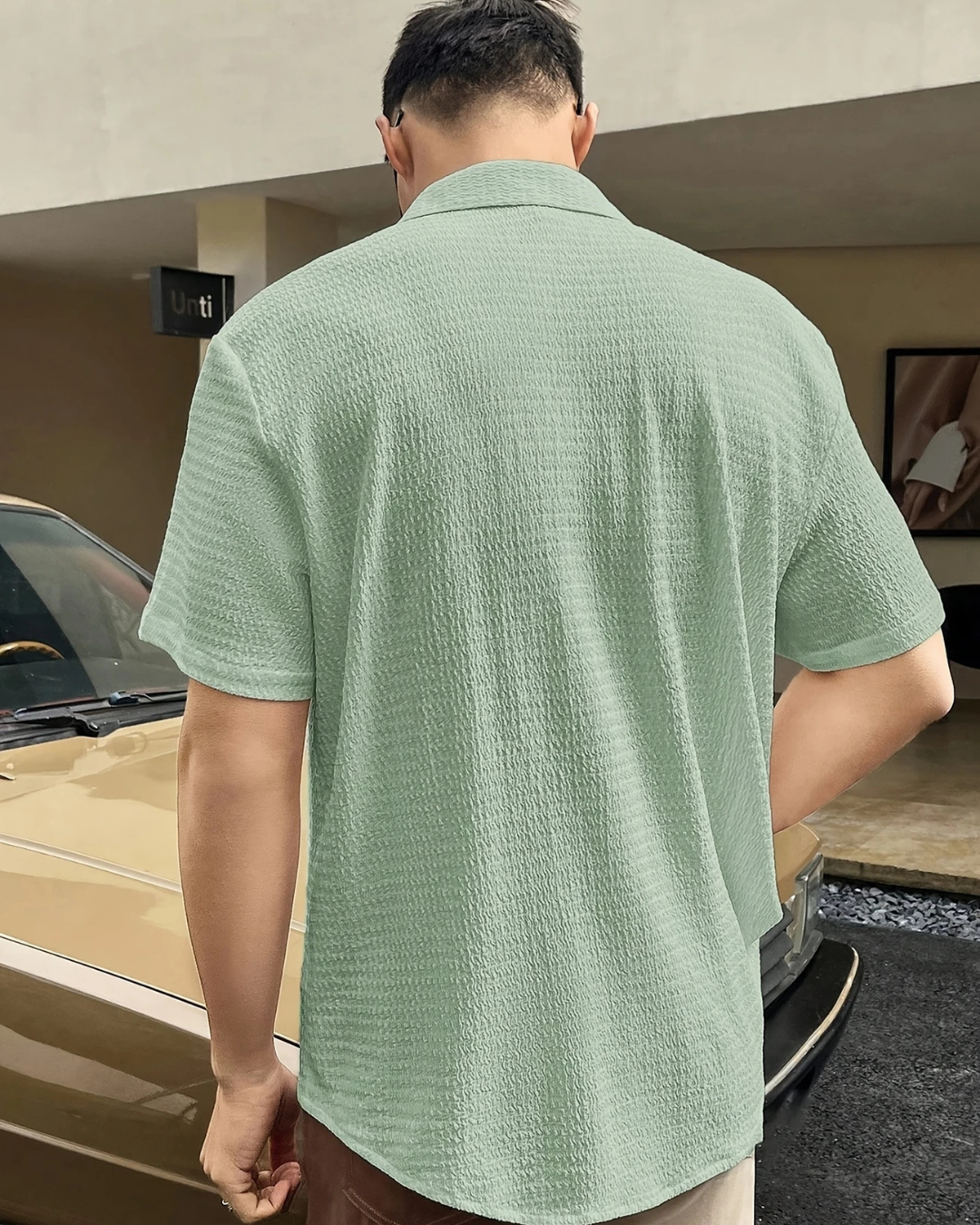 Camisa de manga corta con tejido texturizado para hombre