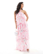 Vestido Largo Escalonado con Cuello Halter y Detalle de Flor